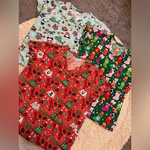 Women’s Holiday Scrub Tops Lot of 3 **LIKE NEW**